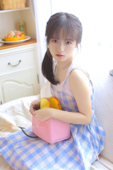 掀美女裙子游戏